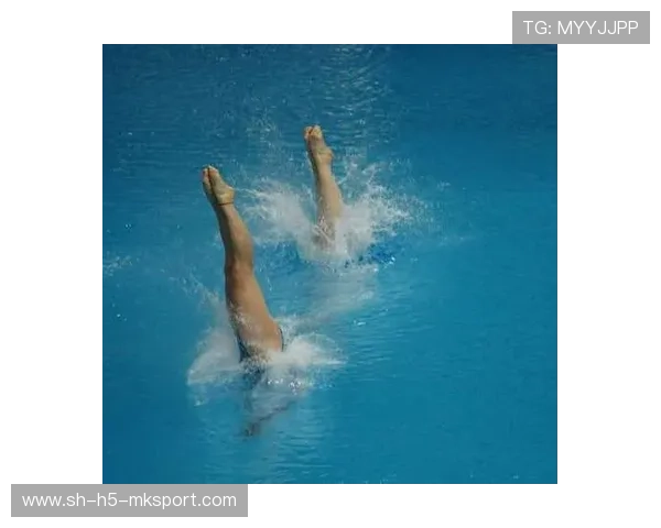 男团十米台最炸裂一跳：赵仁杰零水花惊艳全场，98.05分成就单跳最高！